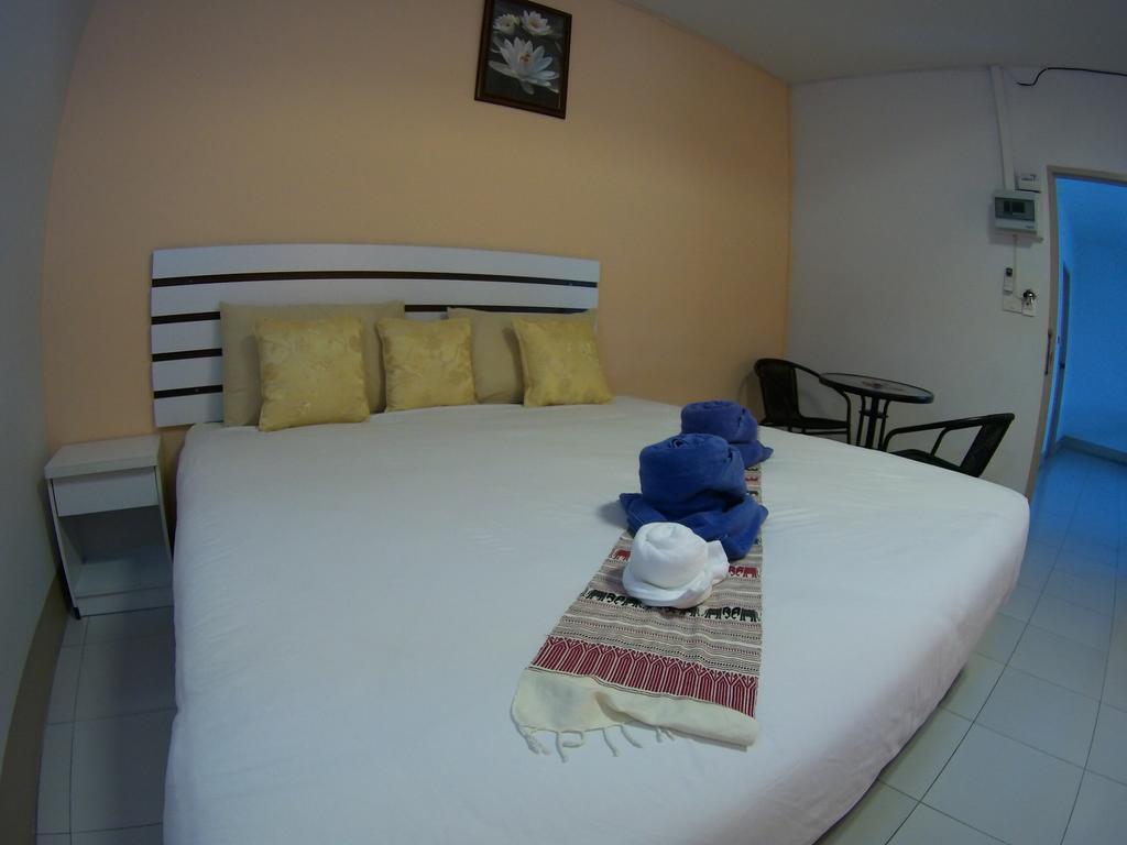Rapeepong Hotel Nan Buitenkant foto