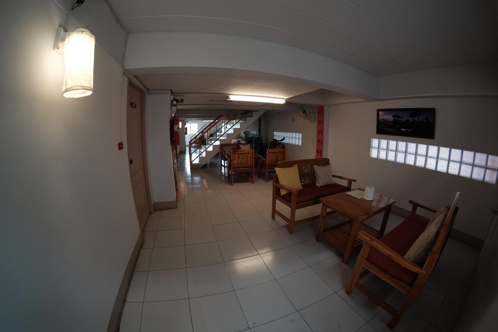 Rapeepong Hotel Nan Buitenkant foto