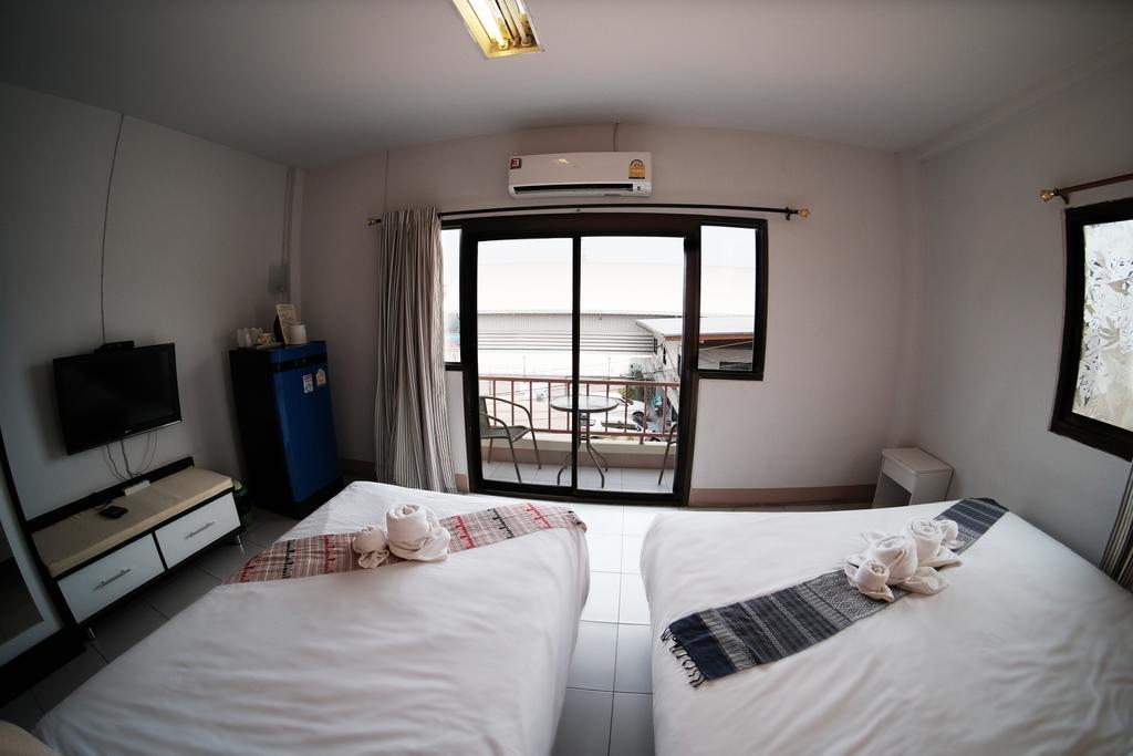 Rapeepong Hotel Nan Buitenkant foto