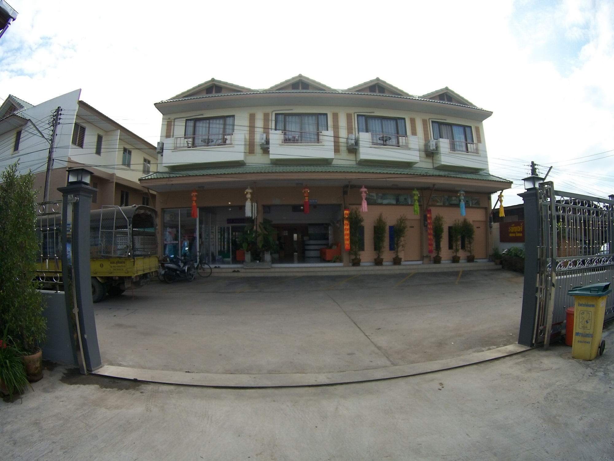 Rapeepong Hotel Nan Buitenkant foto
