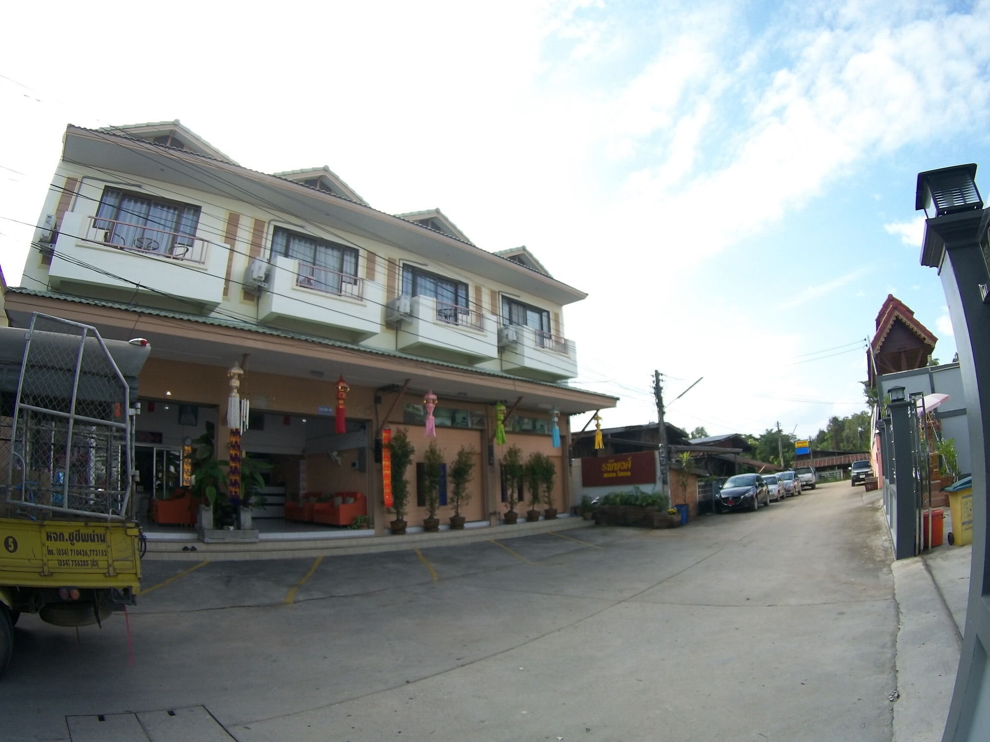 Rapeepong Hotel Nan Buitenkant foto